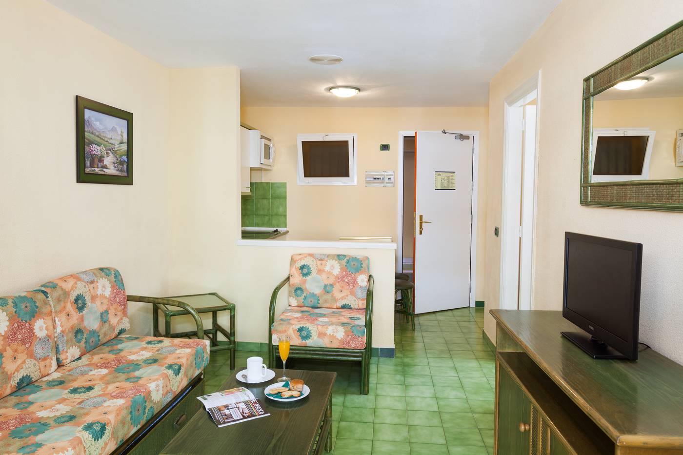 Caleta-Garden-Room-14