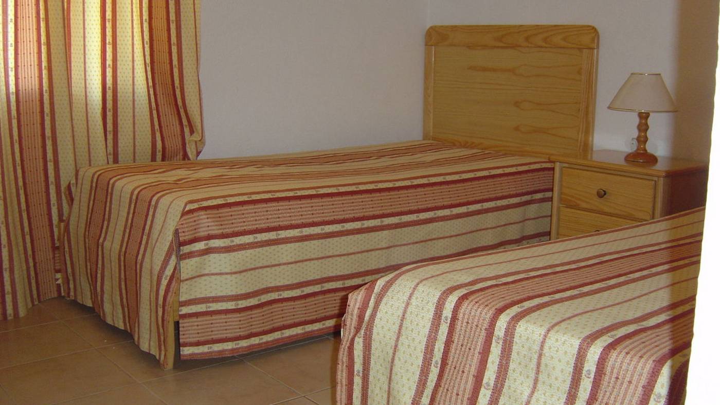 Parque-Mourabel--Pe-Do-Lago-and-Oasis-Village-Room-25