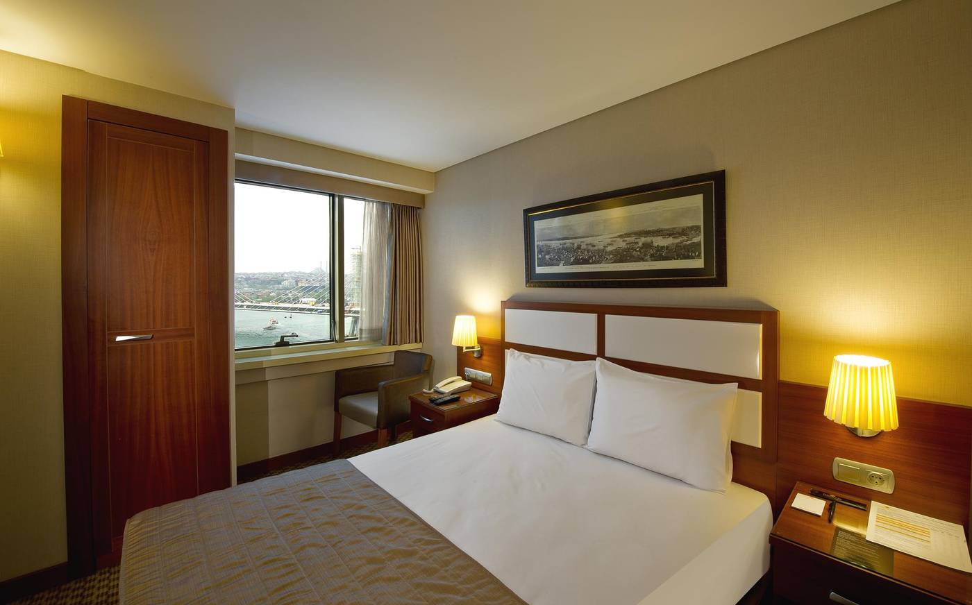 Istanbul-Golden-City-Room-22