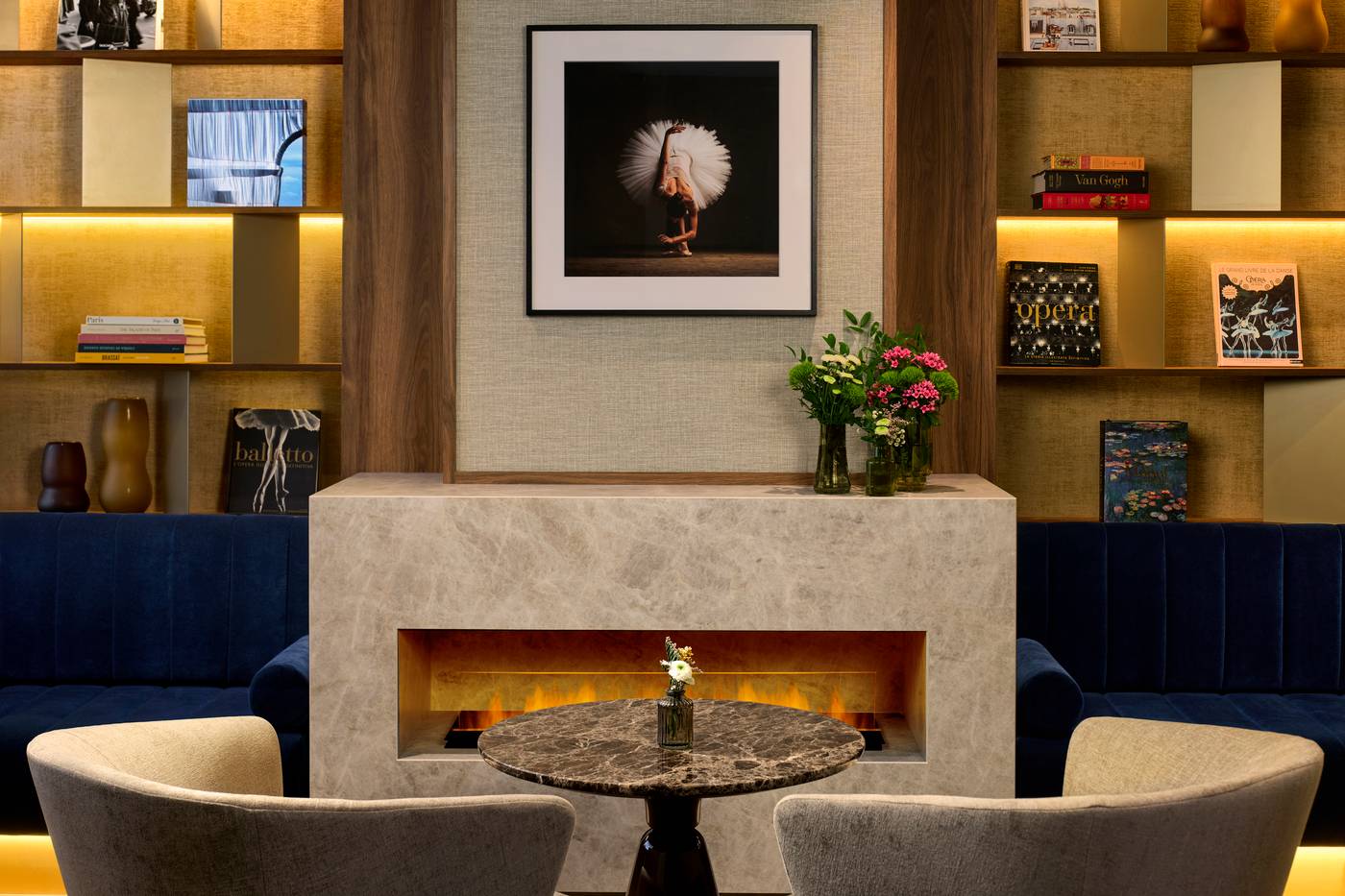 NH-Paris-Opera-Faubourg-Lobby-10
