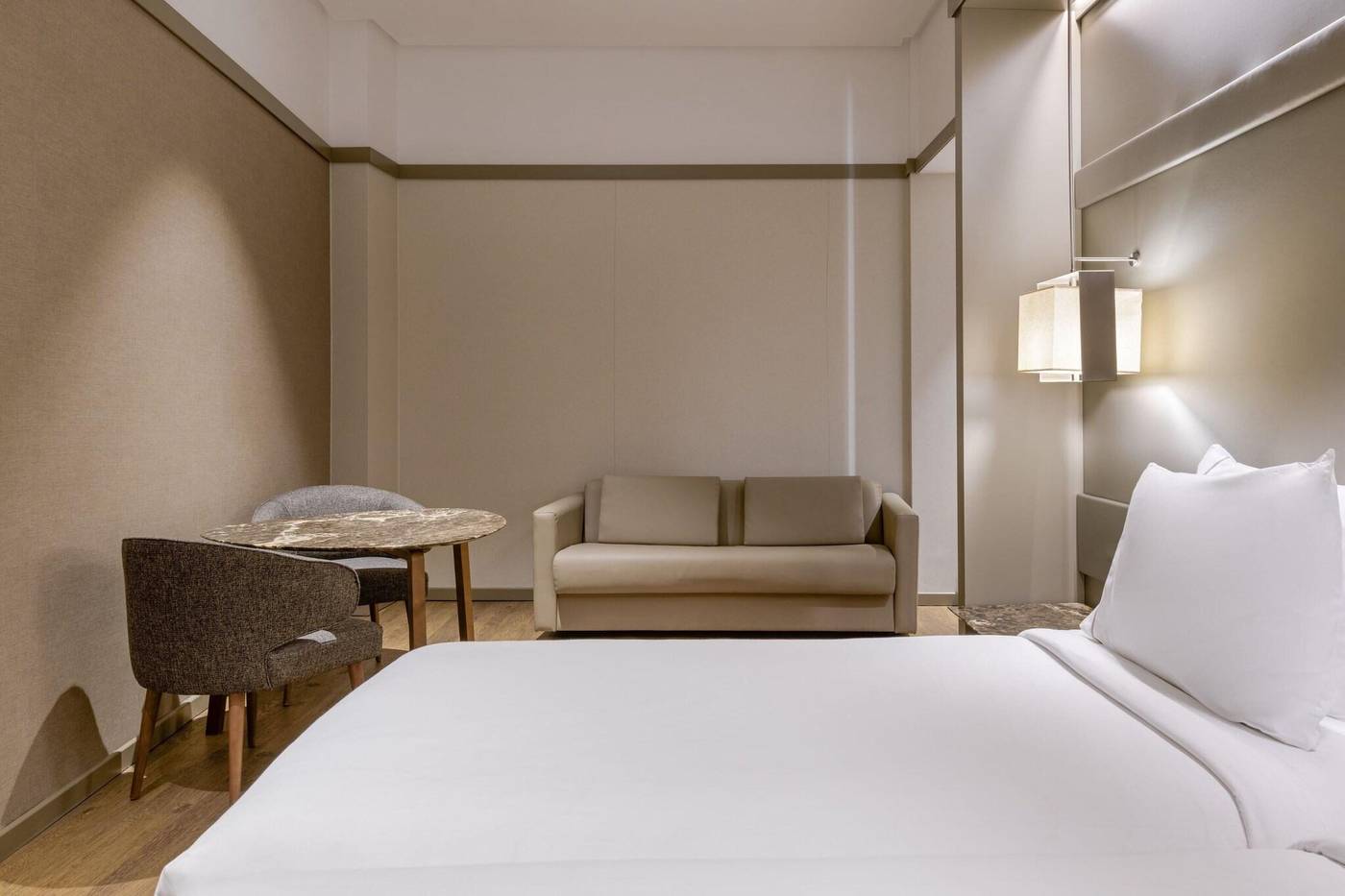 AC-Madrid-Recoletos-Room-25