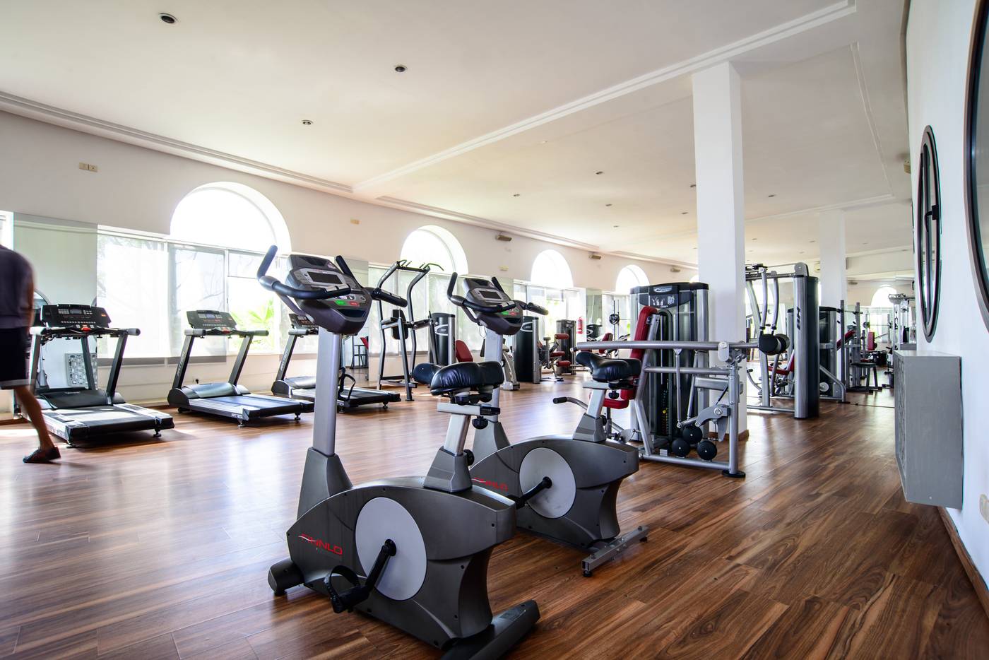 Hotel-Suite-Les-Charmilles-Sports-and-Entertainment-39