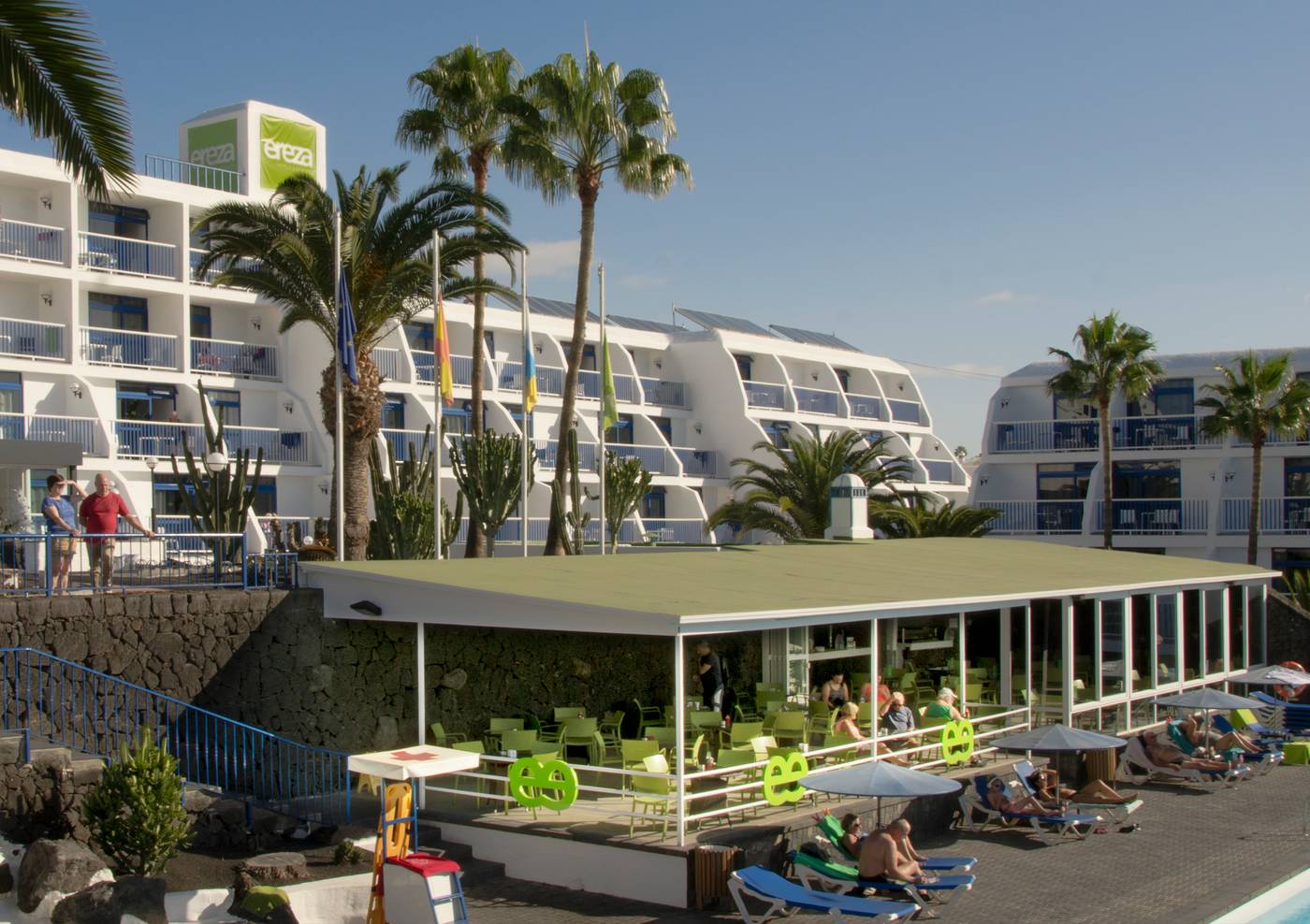 Ereza-Apartamentos-Los-Hibiscos-Terrace-3