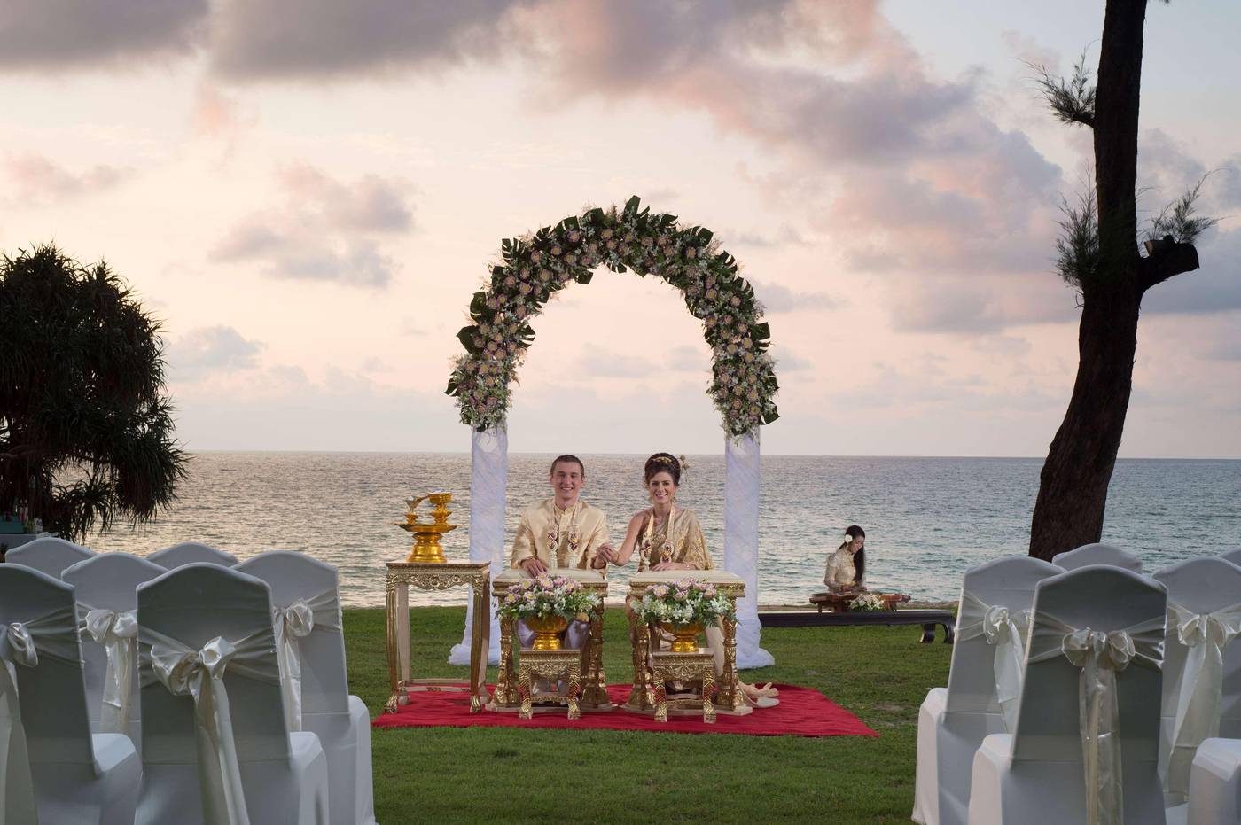 Dusit-Thani-Laguna-Phuket-Beach-18