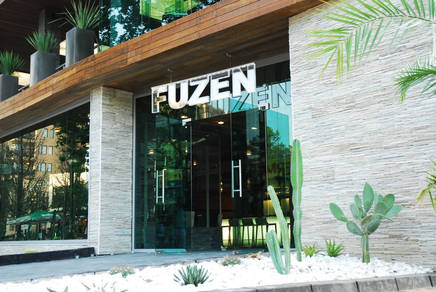 Grand-Hotel-Nirvana---Sunny-Beach-Bar-12