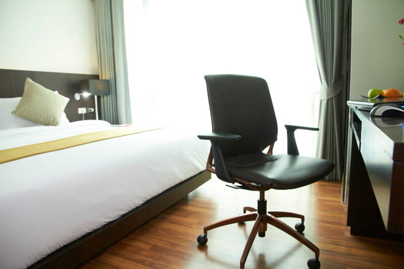 Mida-Hotel-Ngamwongwan-Room-16