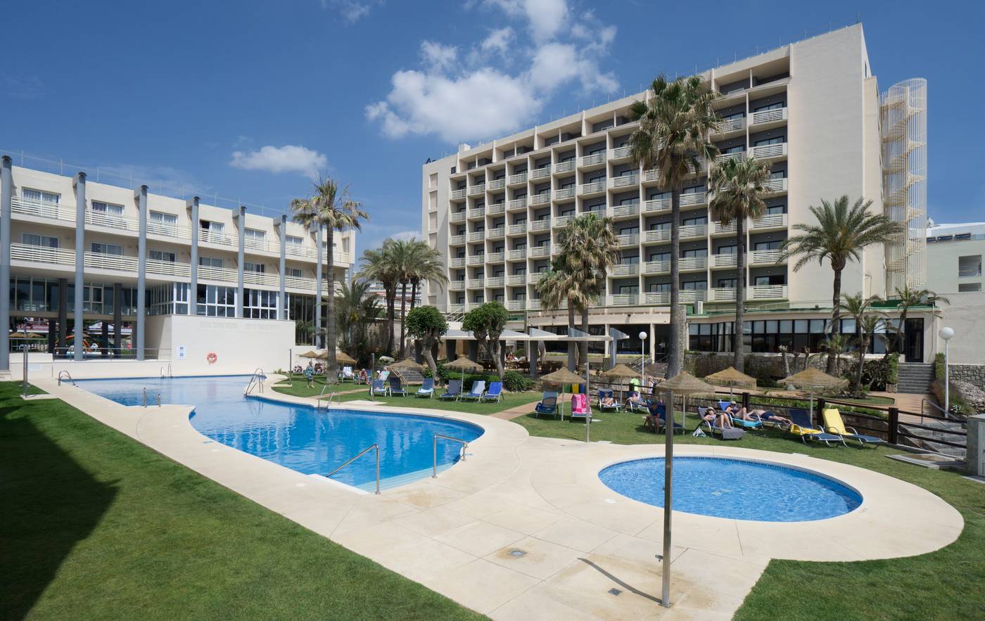 Hotel-Pez-Espada-by-Medplaya-Pool-1