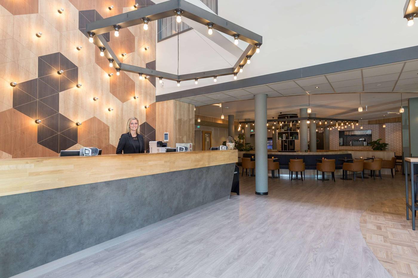 Best-Western-Amsterdam-Lobby-18