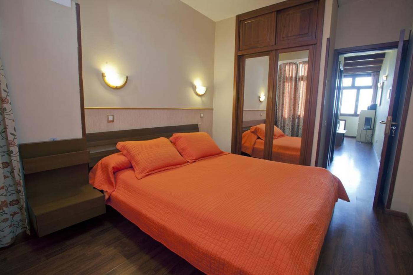 Miami-Las-Palmas-Room-13