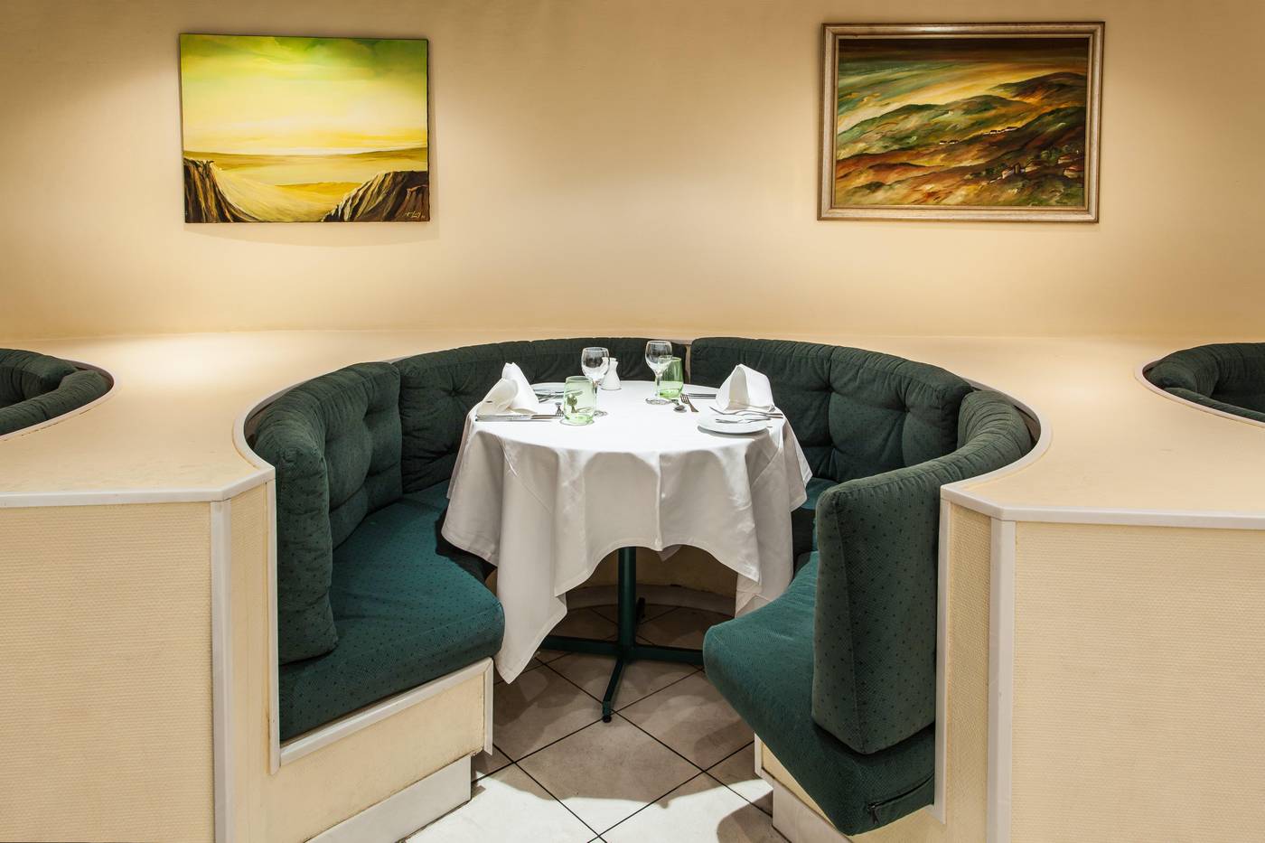 Holiday-Inn-Lisbon-Continental-Restaurant-25