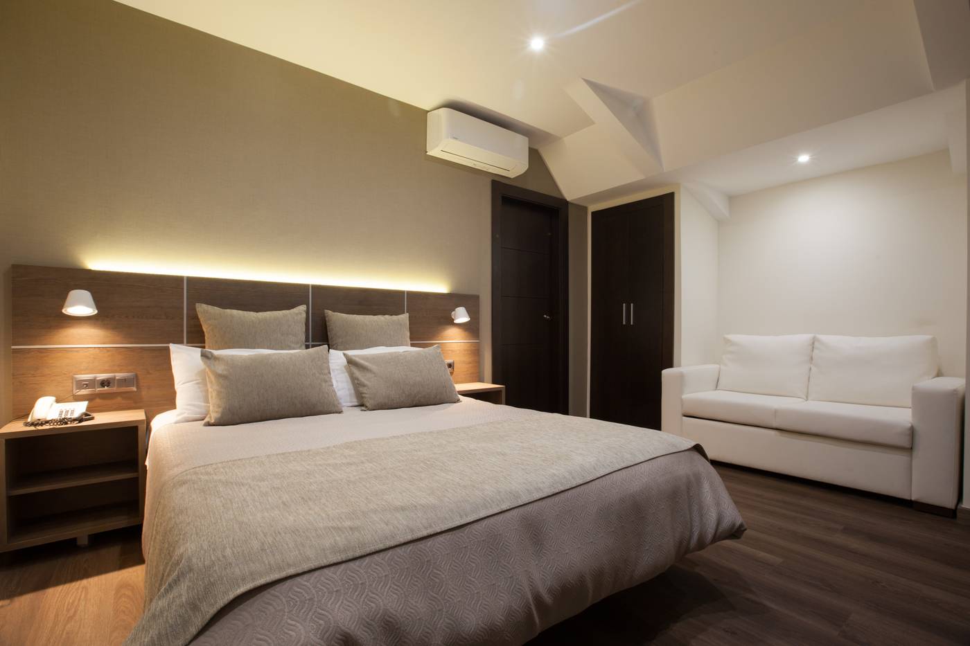 Don-Paco-Room-8
