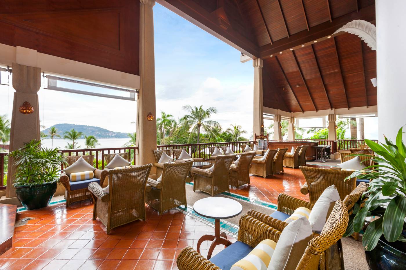 Novotel-Phuket-Resort-Lobby-62