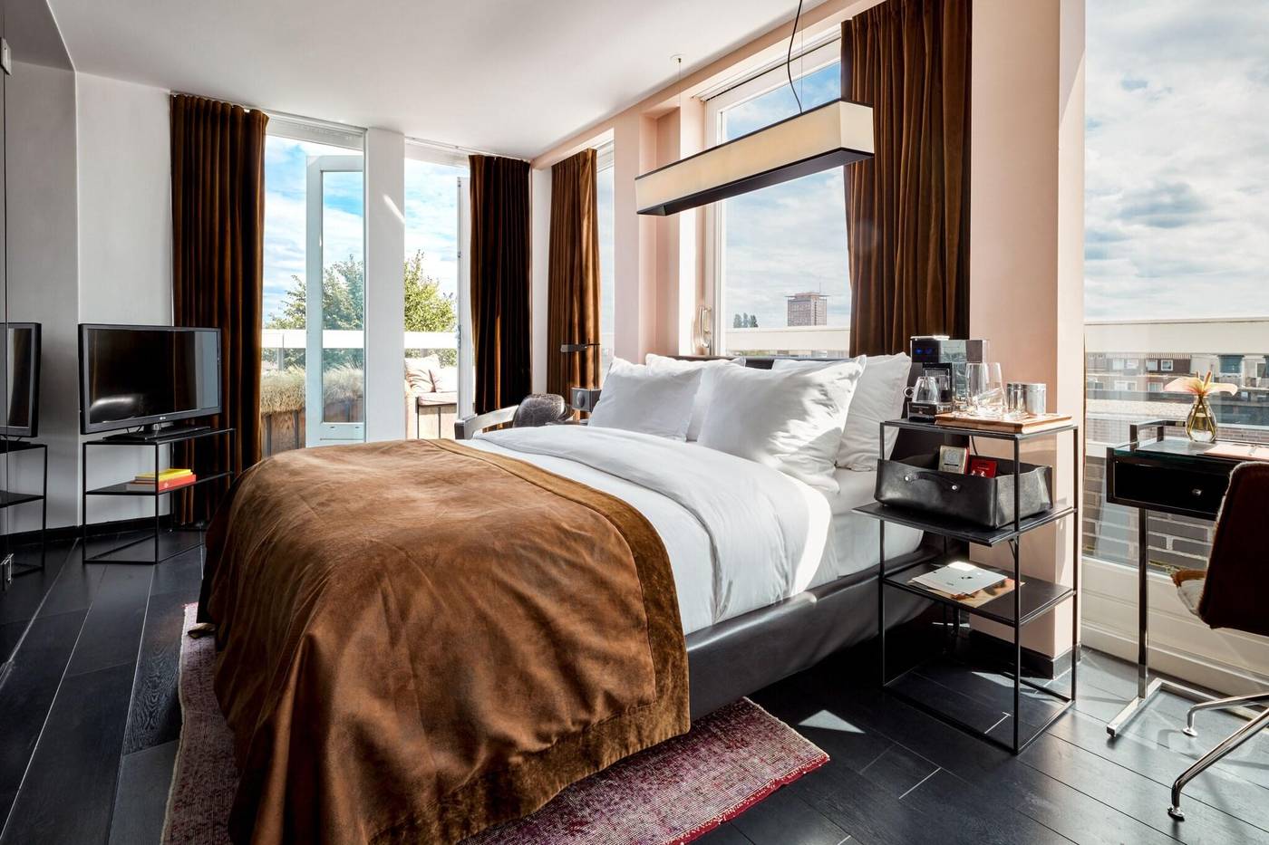 SIR-Albert-Hotel--part-of-Sircle-Collection-Room-12