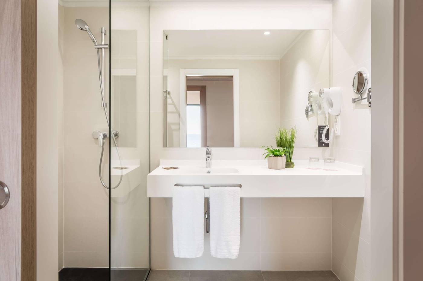 Alegria-Colonial-Mar-Room-42