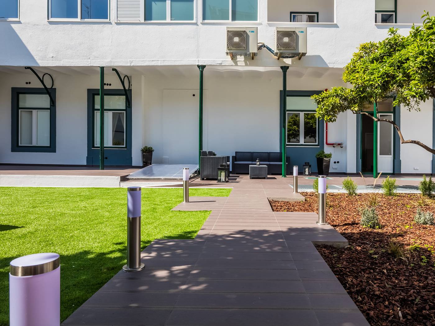 Vila-Garden-Guesthouse-Terrace-2