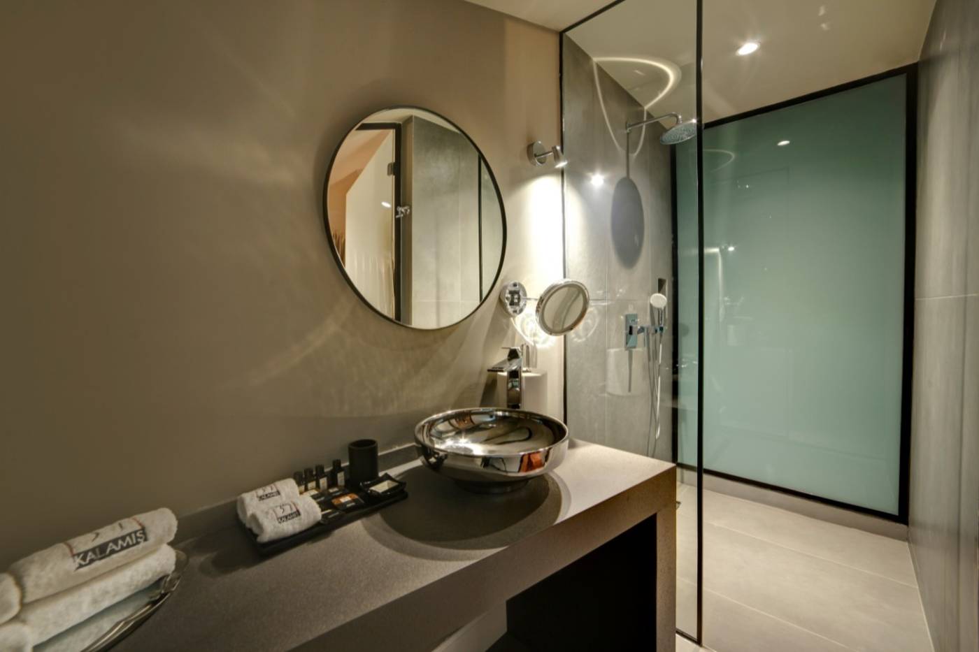 39-KalamIs-Marina-Hotel-Room-54