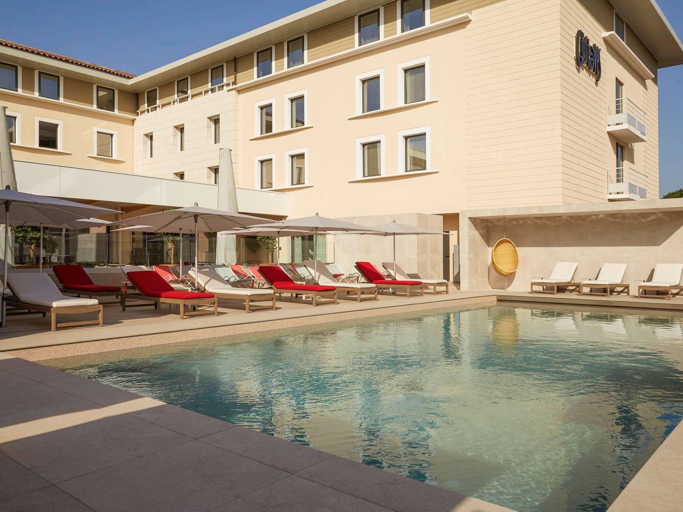 Mercure Avignon Gare Tgv-France-Avignon-General view-6