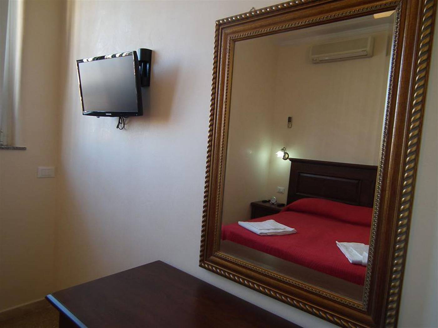 Anthony-B-B-General-view-12