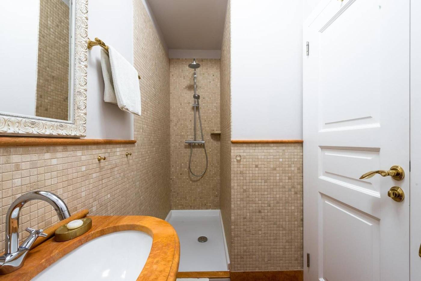 Dominus-Little-Palace-Room-20