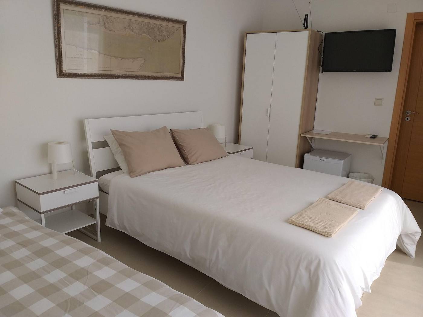 Monte-Girassol---The-Lisbon-Country-House--Room-5