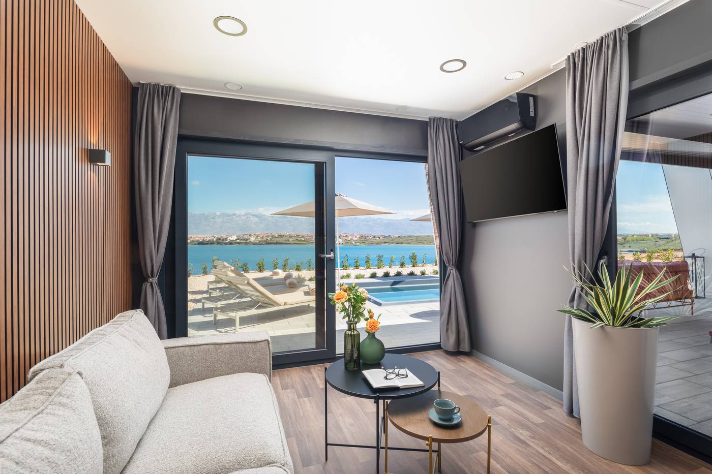 Aminess-Avalona-Camping-Resort-Room-35