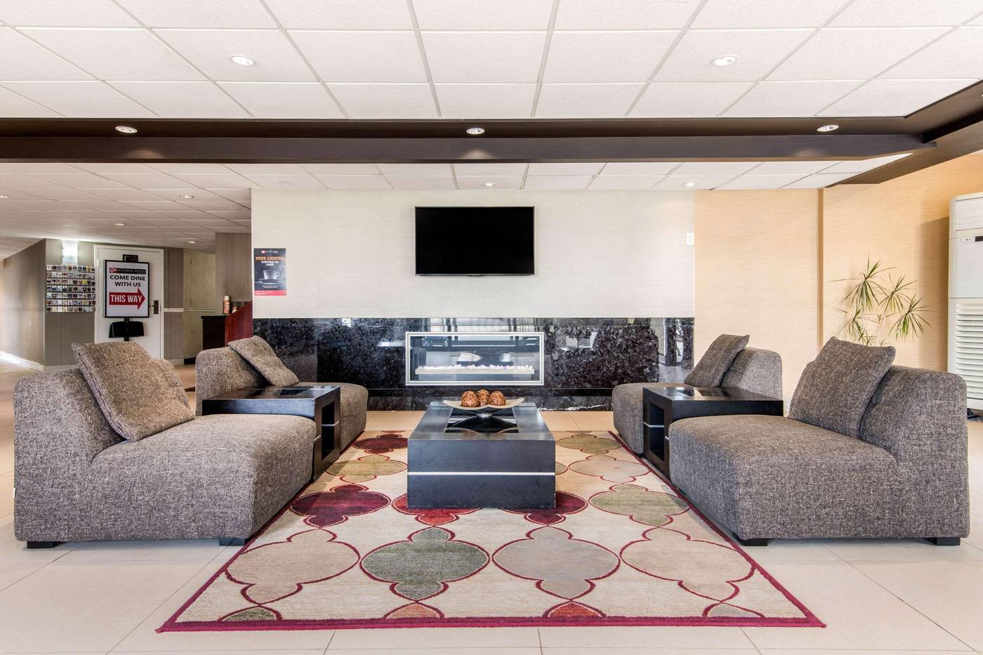 Comfort Inn Toronto Airport West-Canada-MISSISSAUGA-Lobby-7