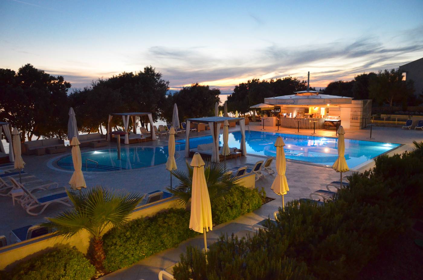 Luna-Island-Hotel-Pool-6