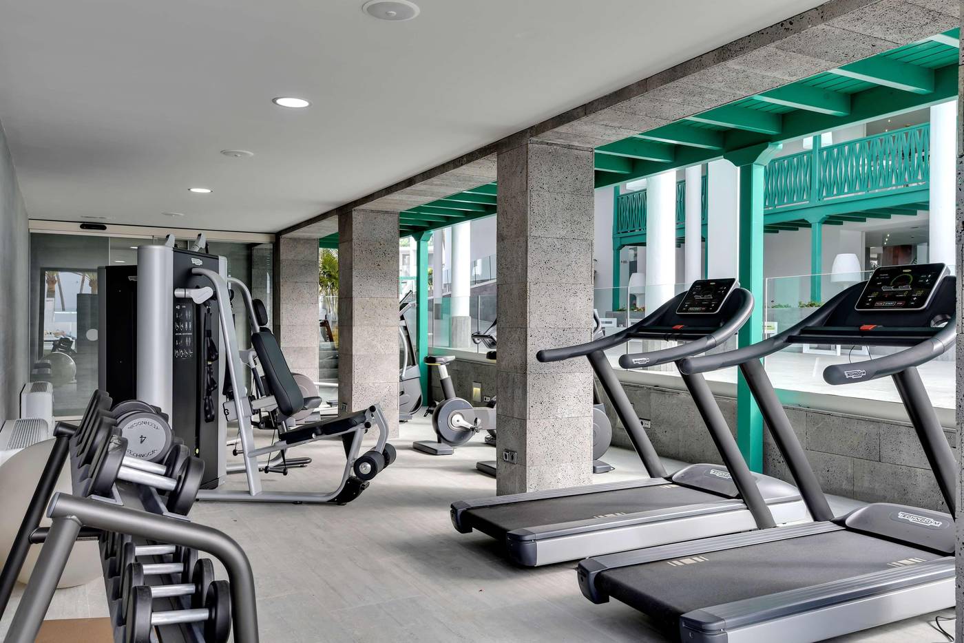 Barcelo-Teguise-Beach-Sports-and-Entertainment-79