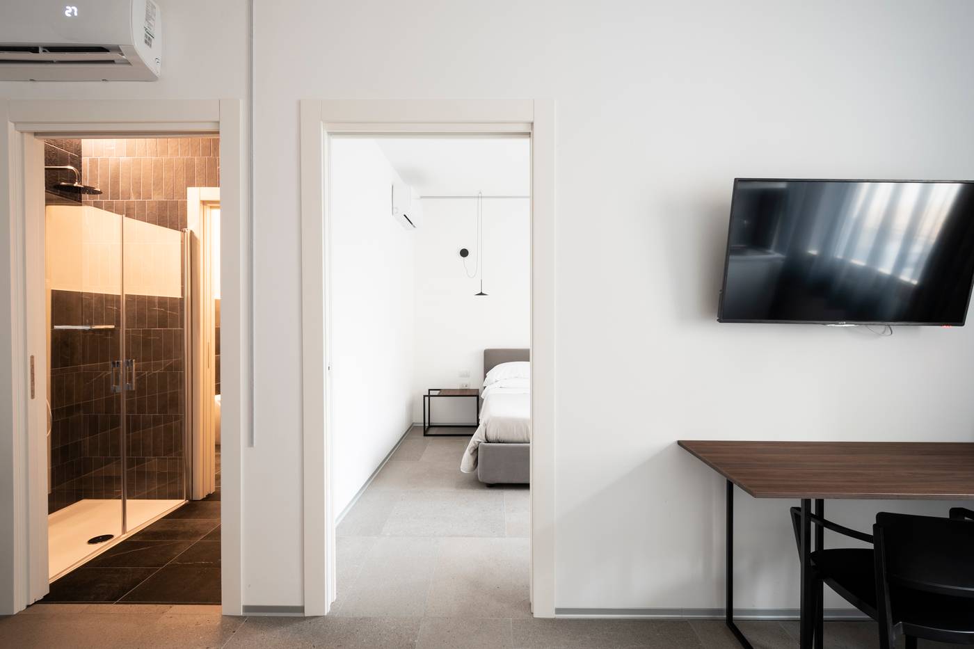 Alkamuri-Posh-Hotel---Spa-Room-34