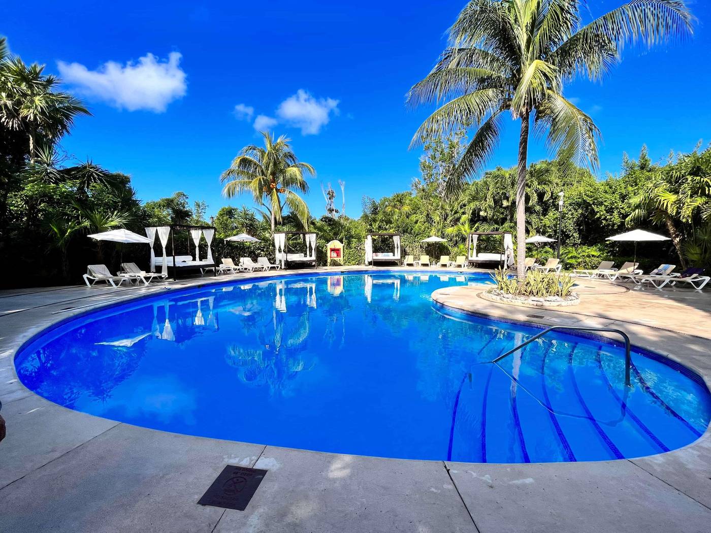 Occidental-Cozumel-Pool-11