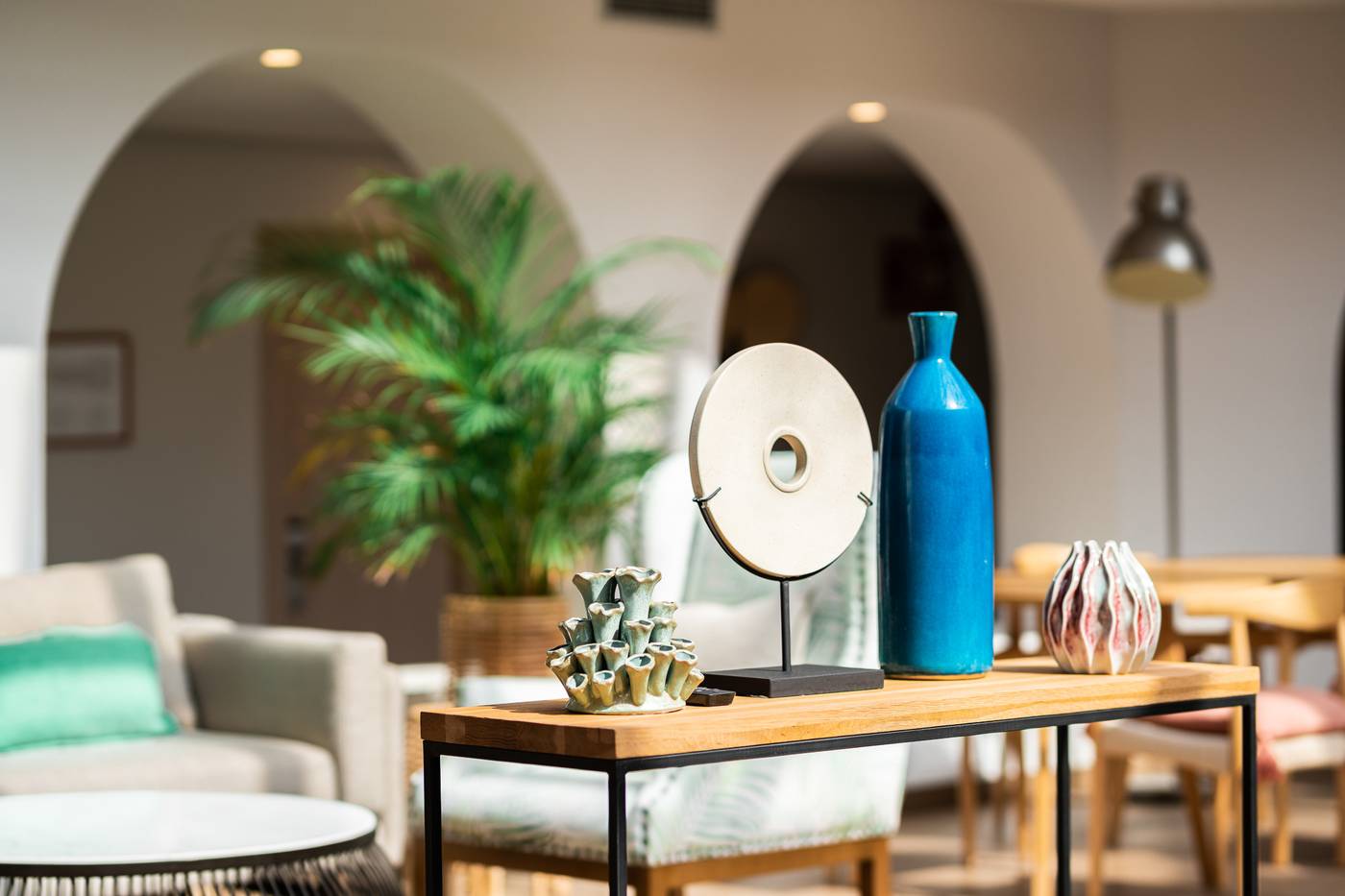 Hotel-LIVVO-Puerto-de-Mog--n-Lobby-23