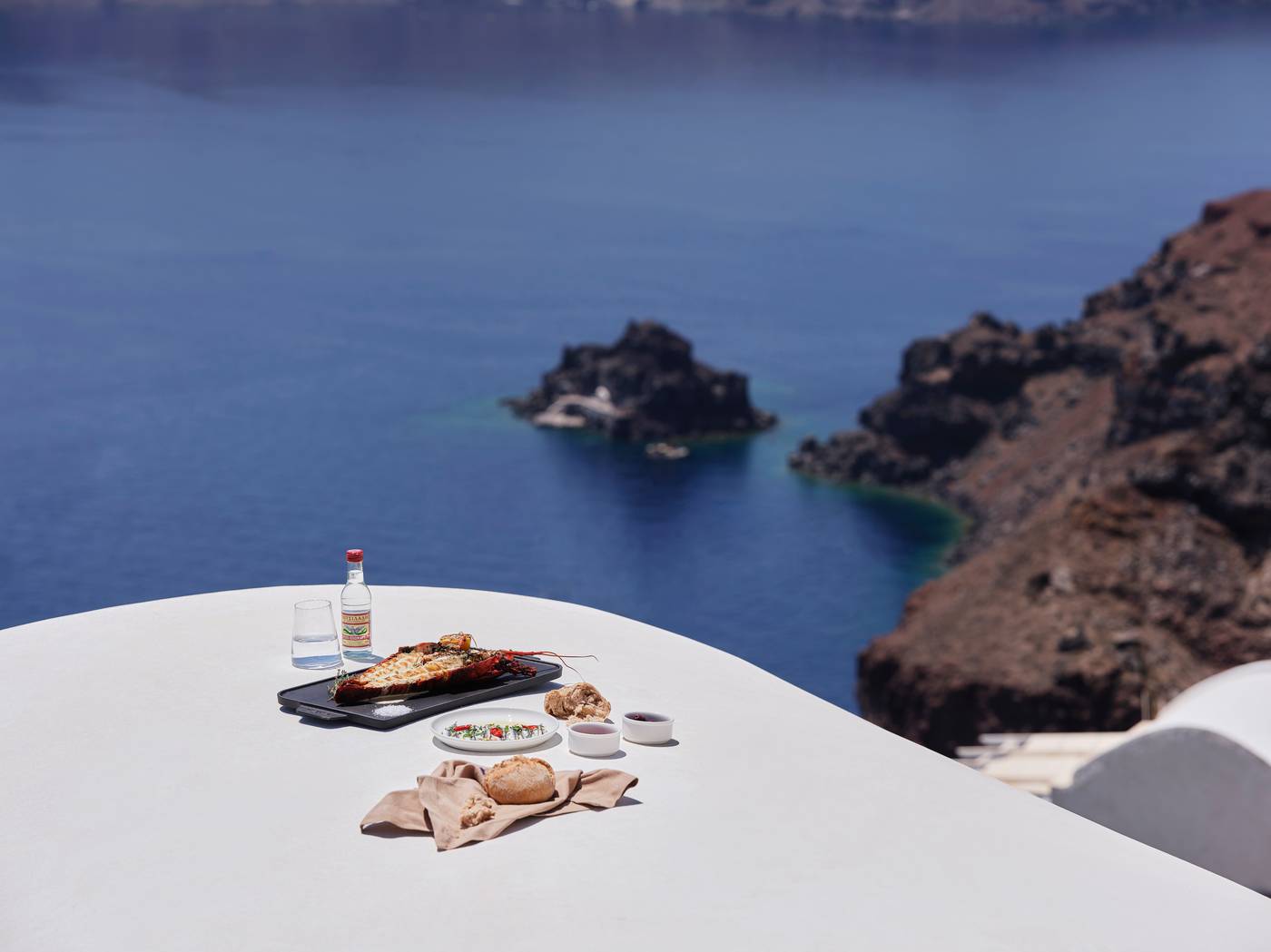 Andronis-Luxury-Suites-Restaurant-90