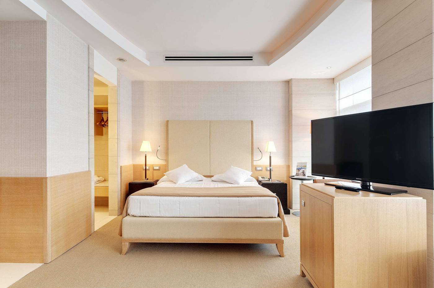 Precise-House-Mantegna-Roma-Room-35