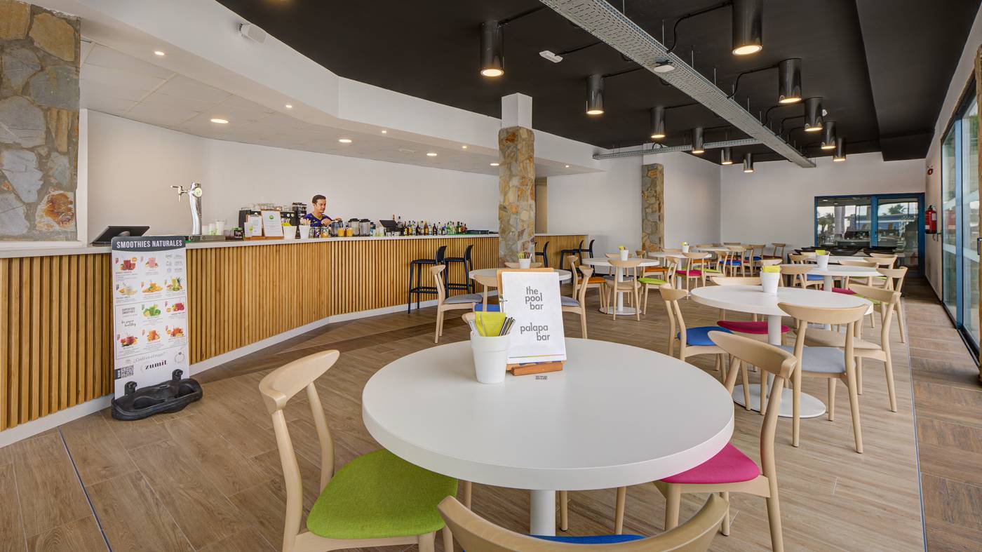 Playitas-Aparthotel-Bar-35