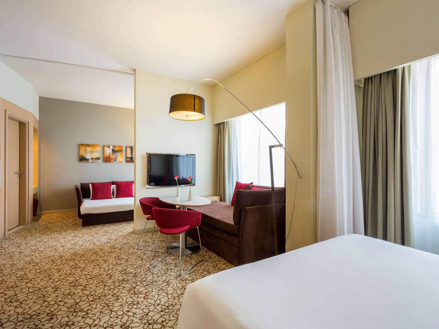 Novotel-Suites-Mall-Avenue-Dubai-Room-12