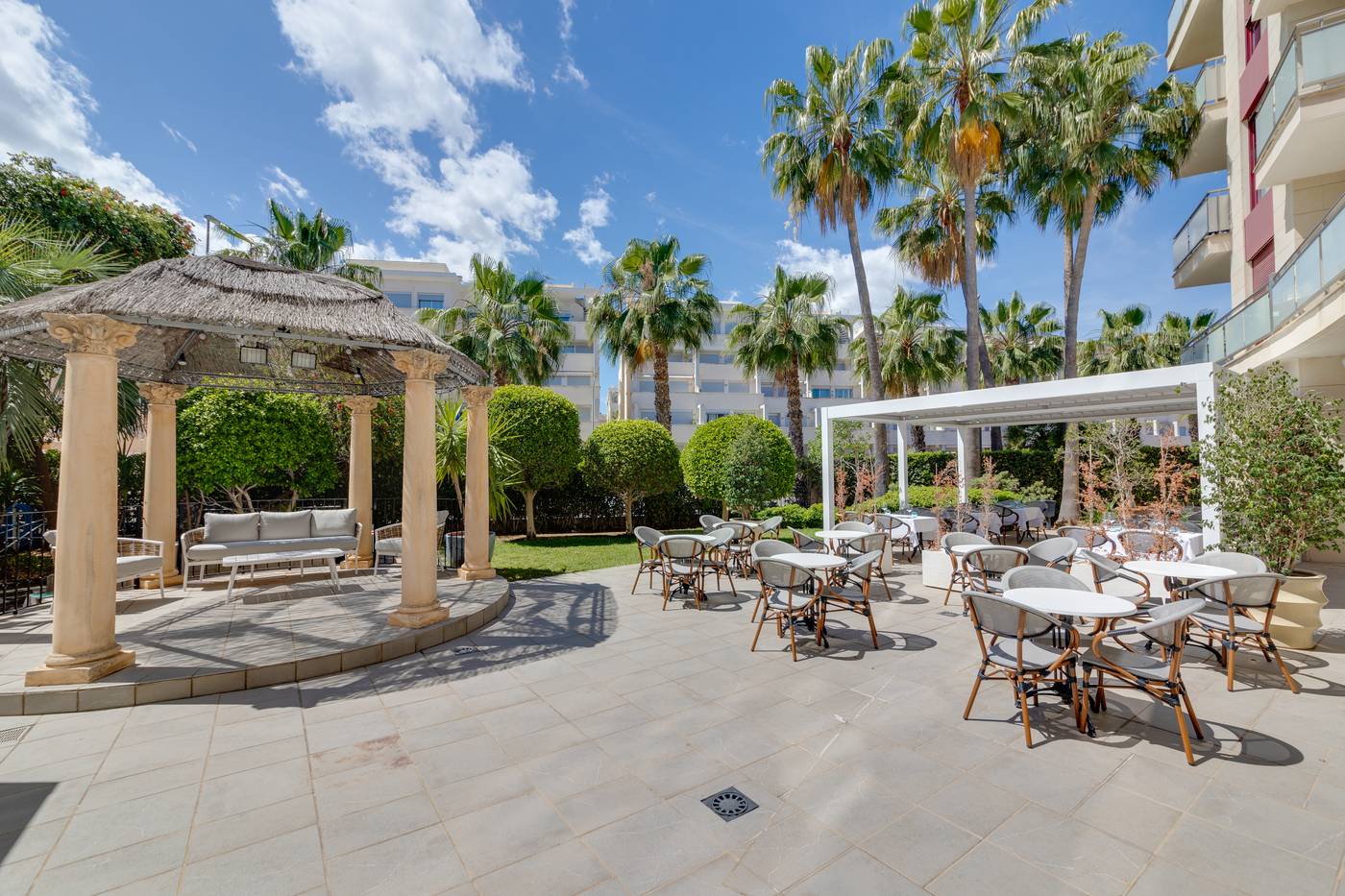 Daniya-Denia-Spa---Business-Restaurant-8