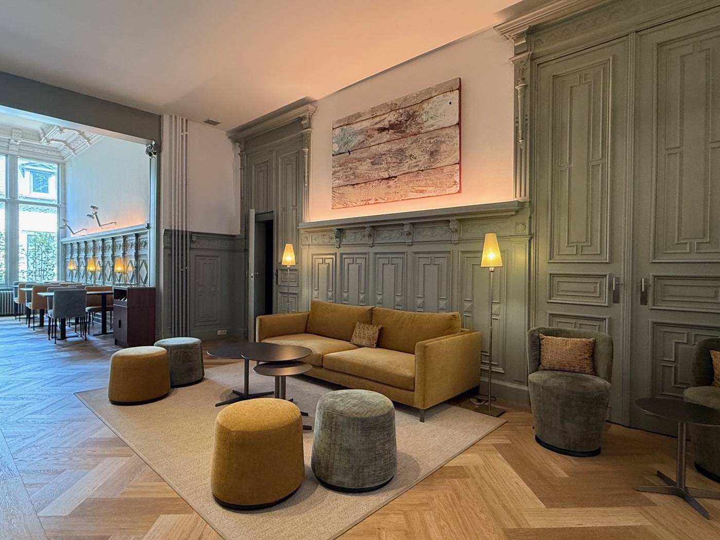 Hotel-Du-Congres-Lobby-14