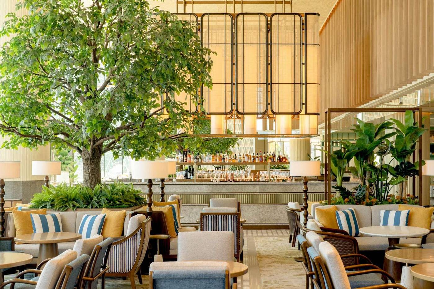 The-Fullerton-Ocean-Park-Hotel-Hong-Kong-Bar-7