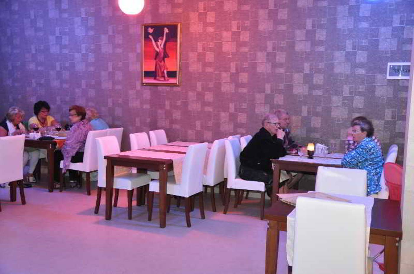 Kleopatra-South-Star-Restaurant-19