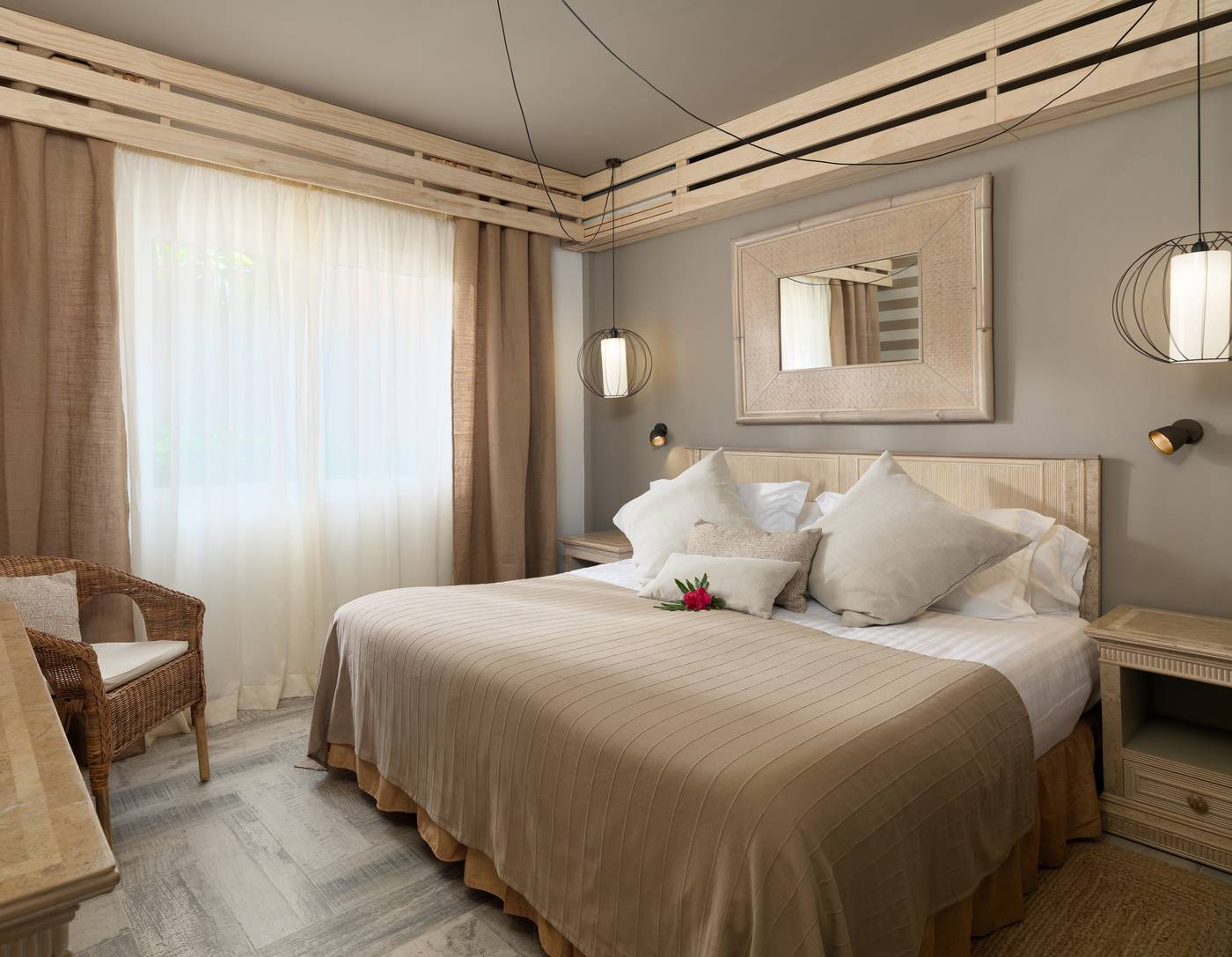 Green-Garden-Resort-and-Suites-Room-19