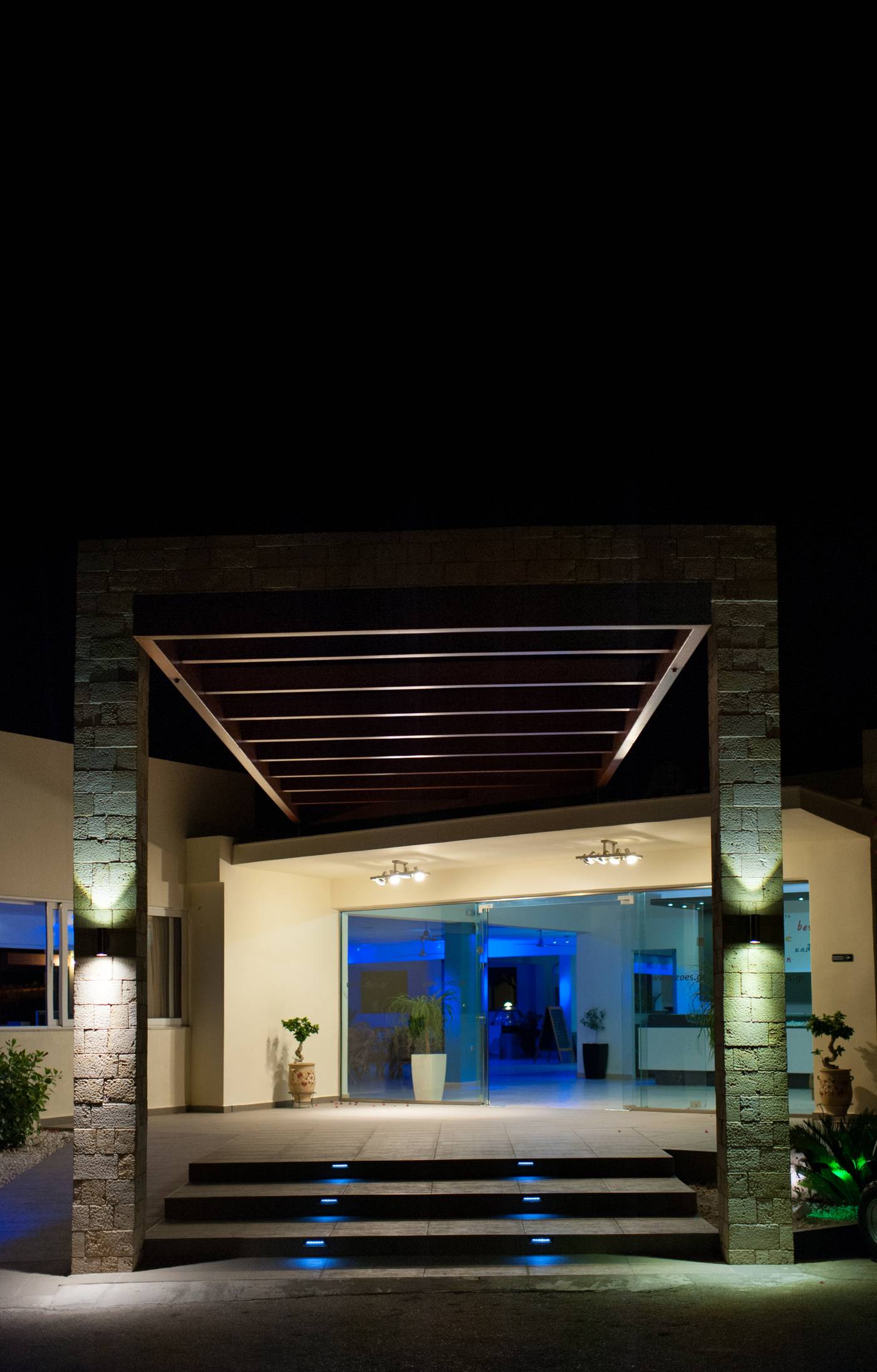 Zoes-Hotel-General-view-24