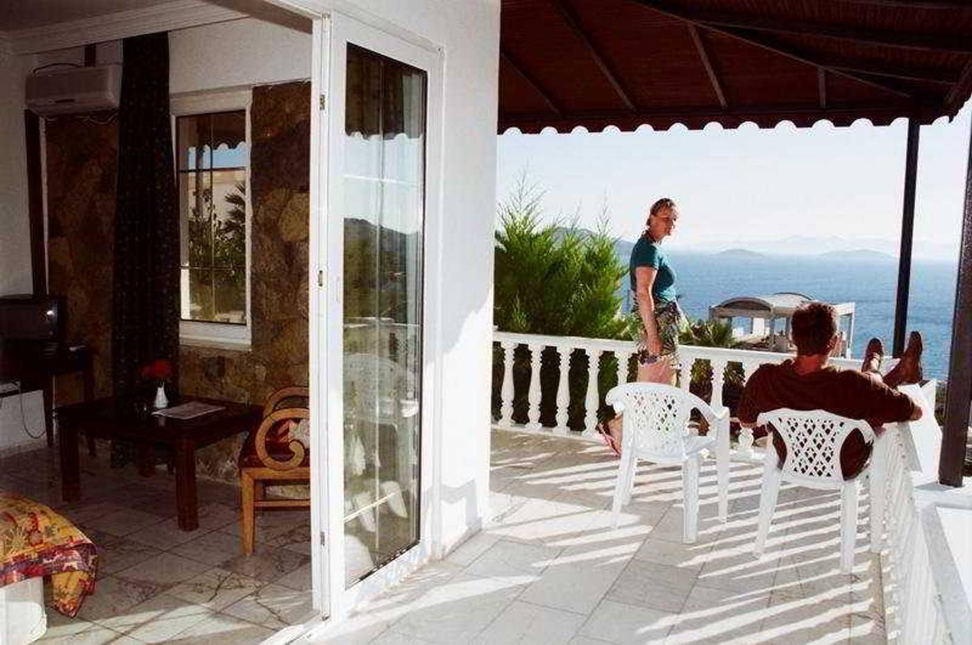 Family-Belvedere-Terrace-47