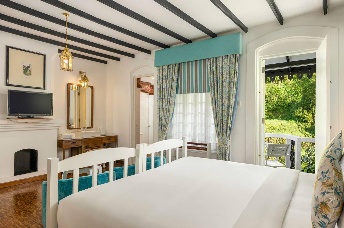 Jetwing-St-Andrews-Room-12