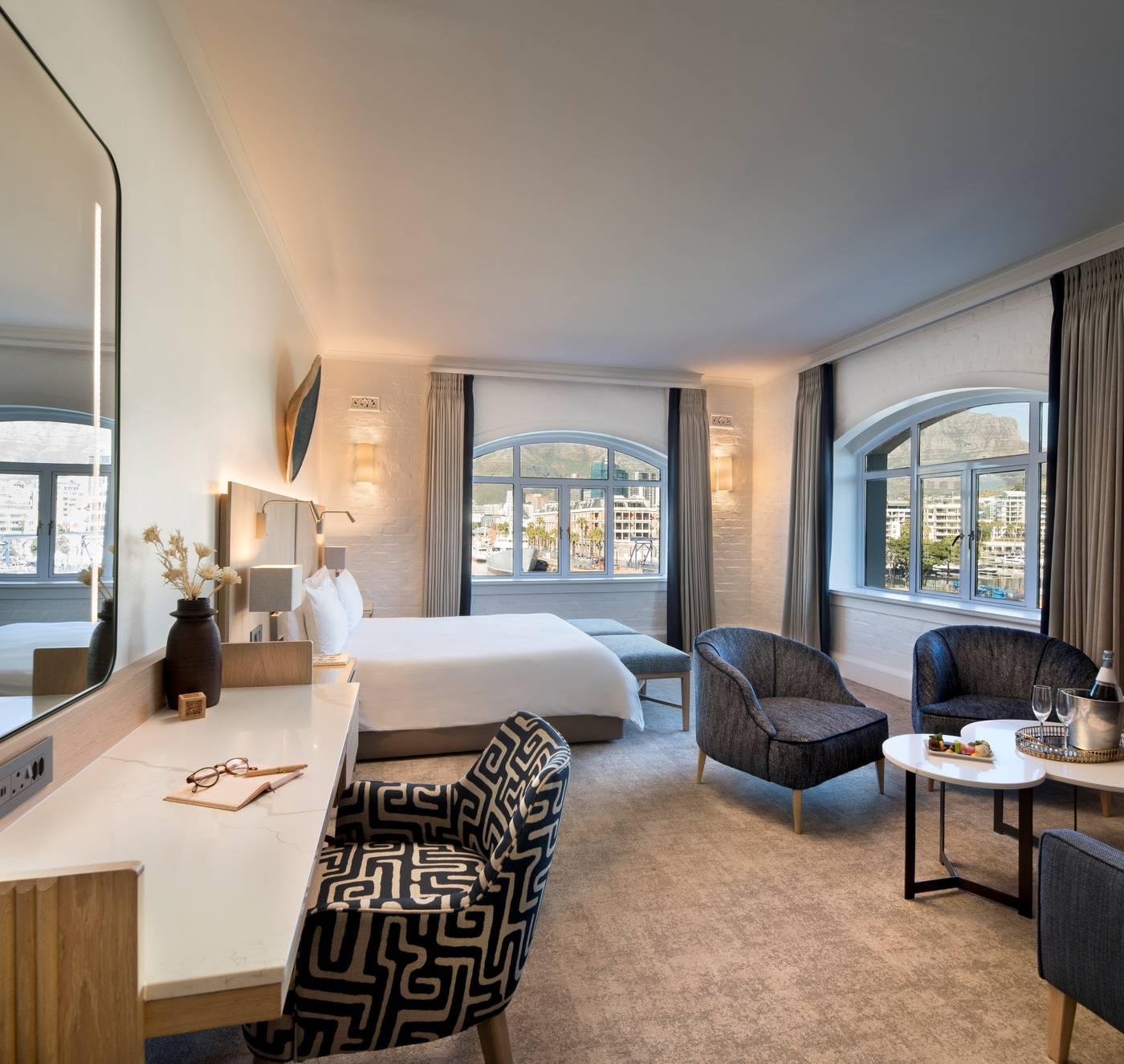 Victoria---Alfred-Hotel-by-Newmark-Room-16