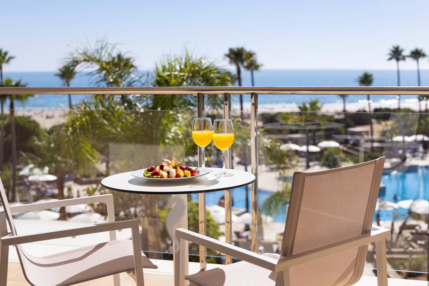 Hipotels-Barrosa-Palace-Room-15