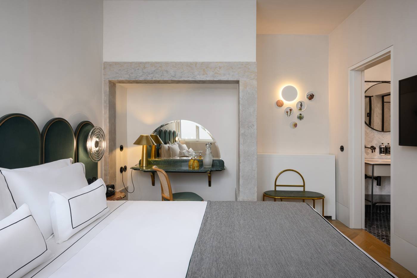 Montebelo-Vista-Alegre-Lisboa-Chiado-Hotel-Room-3