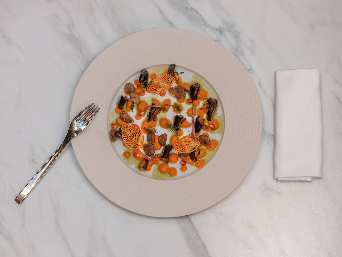 Niepce-Paris-Hotel--Curio-Collection-by-Hilton-Restaurant-35