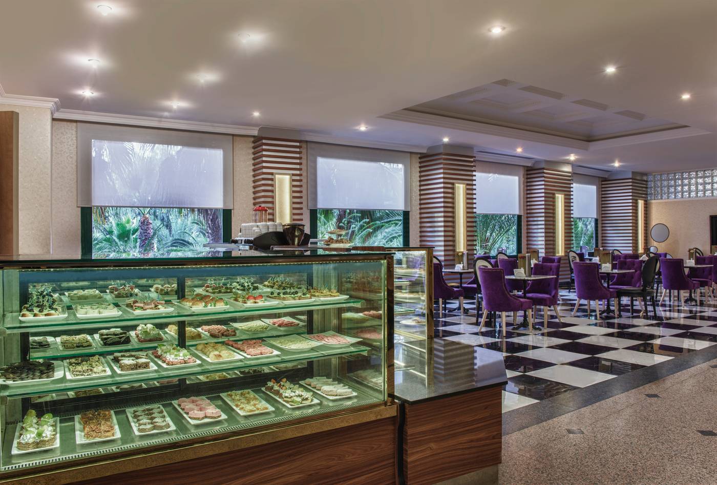 Delphin-Deluxe-Restaurant-23