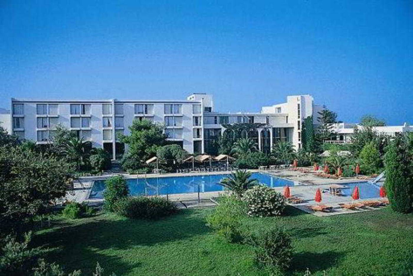 Caravia-Beach-Hotel-General-view-9