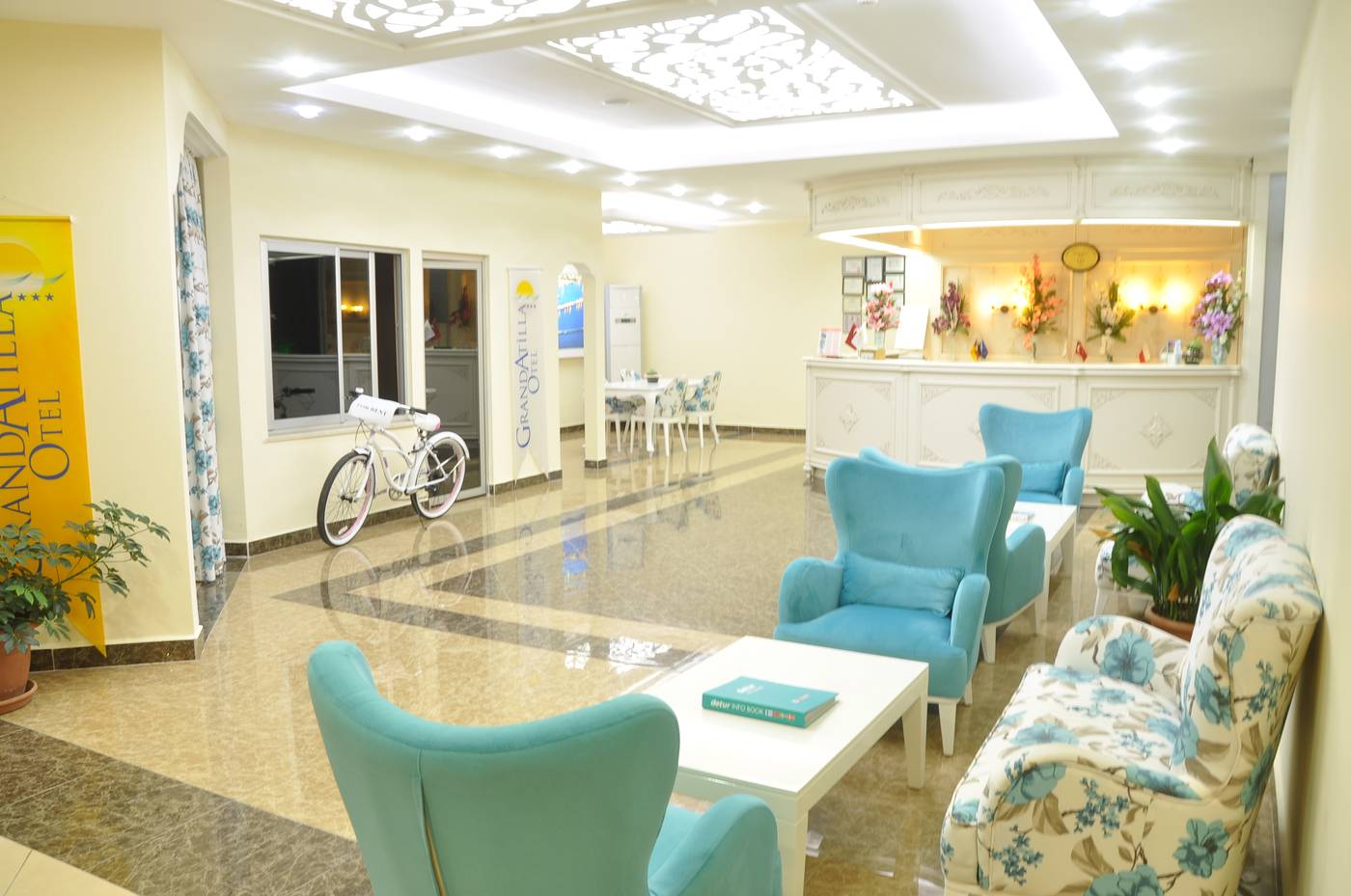Grand-Atilla-Hotel-Lobby-32